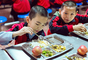 少林文武学校餐厅环境